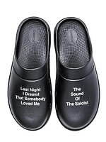 タカヒロミヤシタザソロイスト．×ウーフォス“左右非対称プリント”のメンズサンダル、新色の淡いグレーも｜写真23