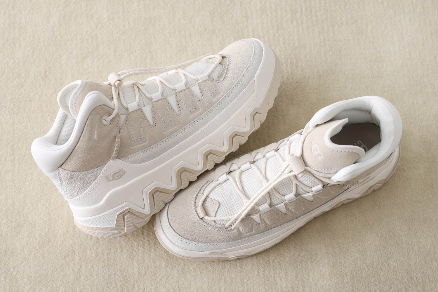 写真31/32｜UGG「キャップトレイル」スニーカー、“ギザギザ”厚底