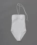 ヨー ビオトープ初のスイムウェア、“胸元ギャザー入り”シンプルなホルターネック×ワンピース型｜写真4