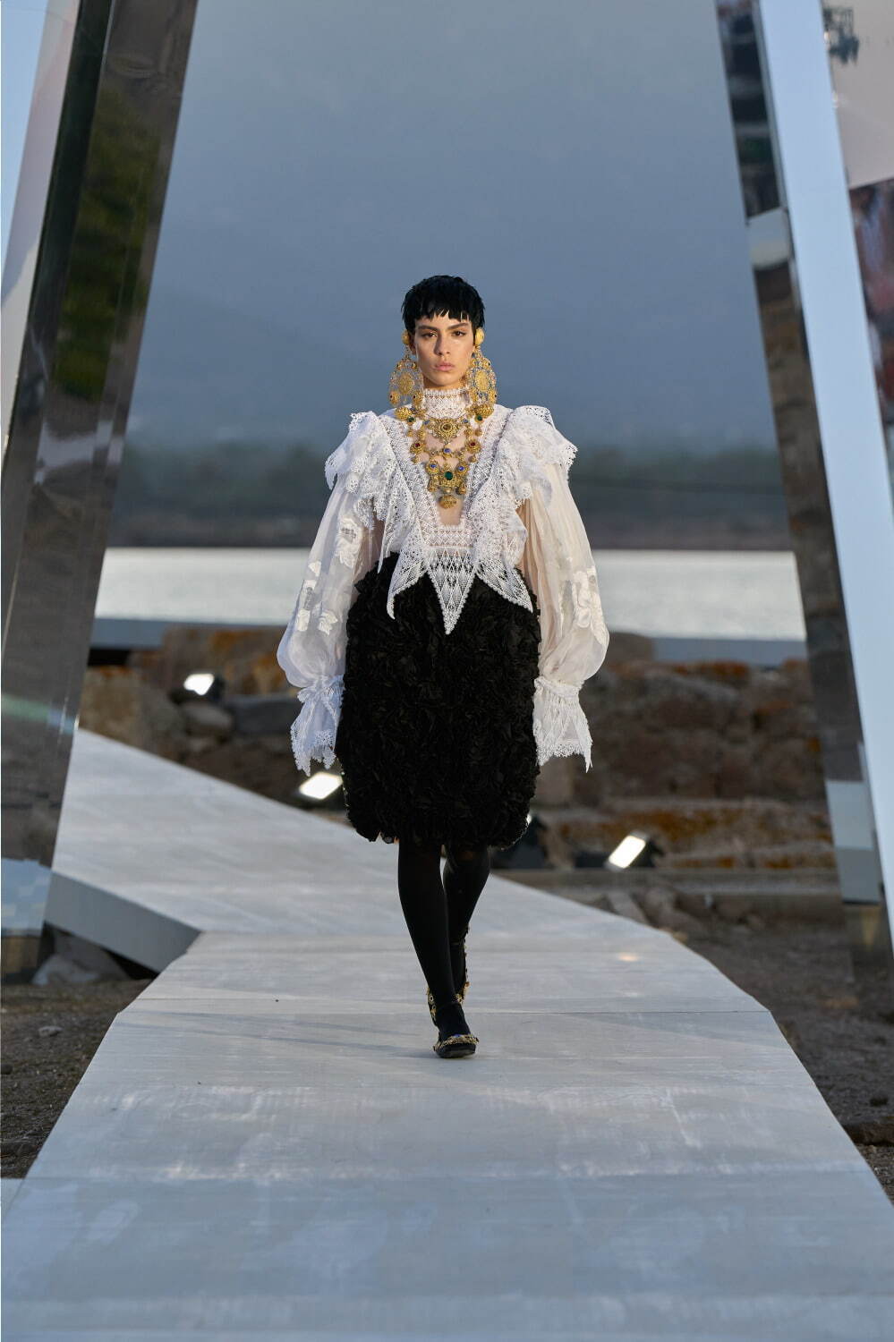 ドルチェ＆ガッバーナ アルタ モーダ(DOLCE&GABBANA Alta Moda) 2024-25年秋冬ウィメンズコレクション  - 写真26
