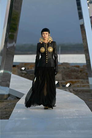 ドルチェ＆ガッバーナ アルタ モーダ(DOLCE&GABBANA Alta Moda) 2024-25年秋冬ウィメンズコレクション  - 写真11