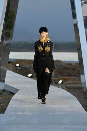 ドルチェ＆ガッバーナ アルタ モーダ(DOLCE&GABBANA Alta Moda) 2024-25年秋冬ウィメンズコレクション  - 写真14