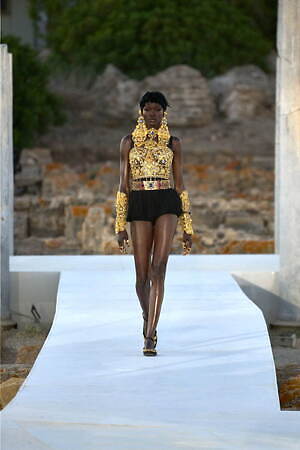 ドルチェ＆ガッバーナ アルタ モーダ(DOLCE&GABBANA Alta Moda) 2024-25年秋冬ウィメンズコレクション  - 写真21