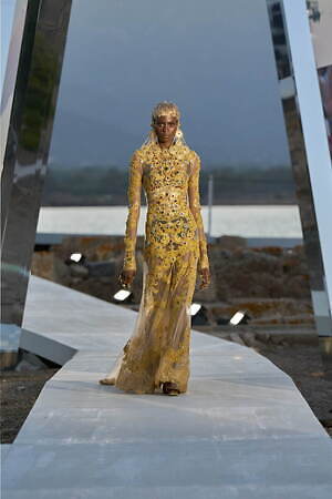 ドルチェ＆ガッバーナ アルタ モーダ(DOLCE&GABBANA Alta Moda) 2024-25年秋冬ウィメンズコレクション  - 写真22