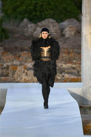 ドルチェ＆ガッバーナ アルタ モーダ(DOLCE&GABBANA Alta Moda) 2024-25年秋冬ウィメンズコレクション  - 写真30