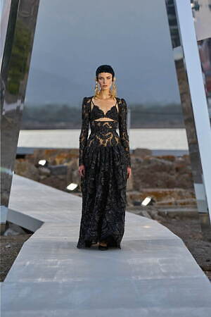 ドルチェ＆ガッバーナ アルタ モーダ(DOLCE&GABBANA Alta Moda) 2024-25年秋冬ウィメンズコレクション  - 写真32