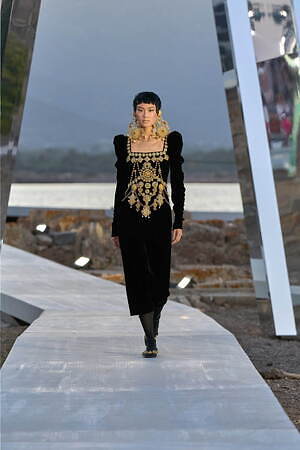 ドルチェ＆ガッバーナ アルタ モーダ(DOLCE&GABBANA Alta Moda) 2024-25年秋冬ウィメンズコレクション  - 写真34