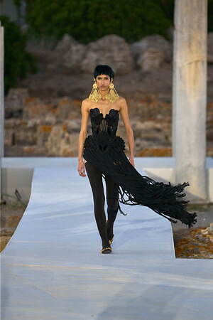 ドルチェ＆ガッバーナ アルタ モーダ(DOLCE&GABBANA Alta Moda) 2024-25年秋冬ウィメンズコレクション  - 写真39