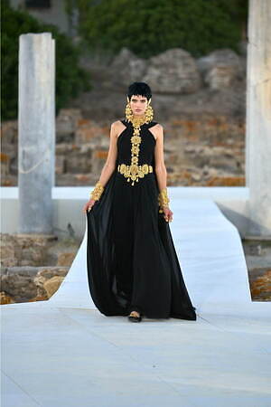 ドルチェ＆ガッバーナ アルタ モーダ(DOLCE&GABBANA Alta Moda) 2024-25年秋冬ウィメンズコレクション  - 写真3