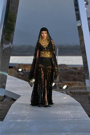 ドルチェ＆ガッバーナ アルタ モーダ(DOLCE&GABBANA Alta Moda) 2024-25年秋冬ウィメンズコレクション  - 写真47