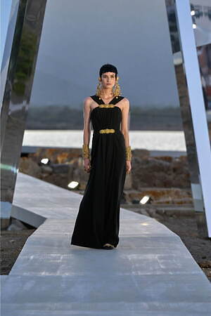 ドルチェ＆ガッバーナ アルタ モーダ(DOLCE&GABBANA Alta Moda) 2024-25年秋冬ウィメンズコレクション  - 写真49