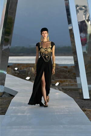 ドルチェ＆ガッバーナ アルタ モーダ(DOLCE&GABBANA Alta Moda) 2024-25年秋冬ウィメンズコレクション  - 写真5