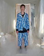 サルバムの25年春夏新作、“藍染風ジャカード”アシメジャケット＆シアー素材の花柄シャツなど｜写真3