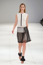 プリングル オブ スコットランドのミニマル＆モダンなコレクション - ロンドン・ファッション・ウィーク 2011年春夏｜写真3