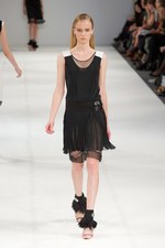 プリングル オブ スコットランドのミニマル＆モダンなコレクション - ロンドン・ファッション・ウィーク 2011年春夏｜写真8