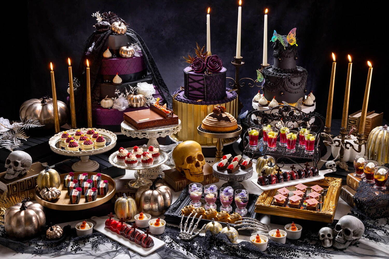 コンラッド東京のハロウィン限定スイーツビュッフェ、“ゴーストたちのウェディング”をテーマに