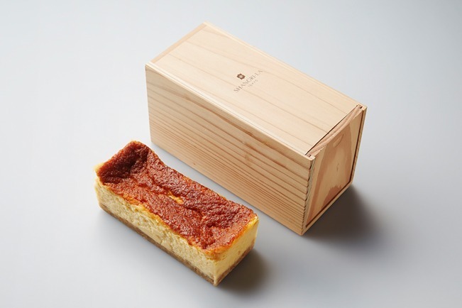 チーズ｜しっとり濃厚「ベルベッティチーズケーキ」シャングリ・ラ 東京で、クリームチーズや白みそなどブレンド