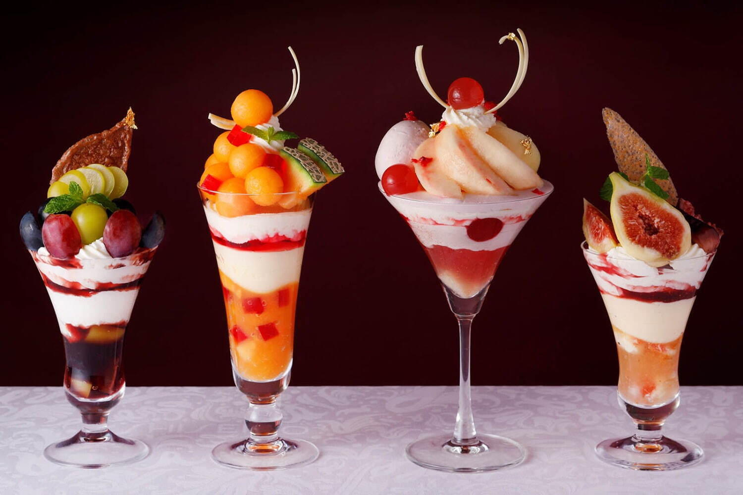 パフェ｜資生堂パーラー 銀座本店サロン・ド・カフェ、国産無花果やシャインマスカットの夏限定パフェ