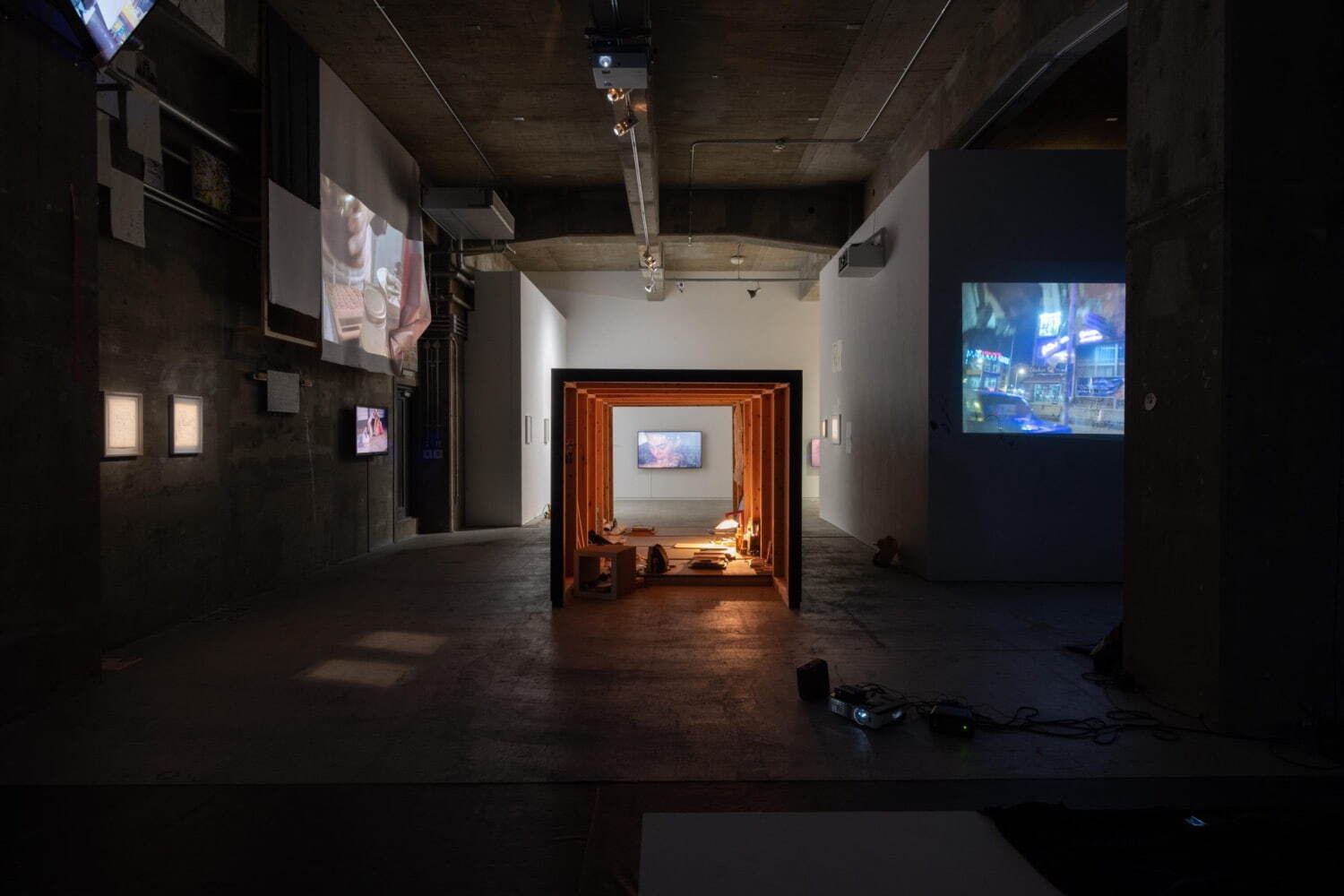 ［参考図版］ 大木裕之 「アブストラクト権化」展示風景
ANOMALY東京 2024年 撮影：村田冬実
©Hiroyuki Oki, Courtesy of ANOMALY