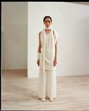 ローレン マヌーギアン(LAUREN MANOOGIAN) 2025年リゾートウィメンズコレクション  - 写真1