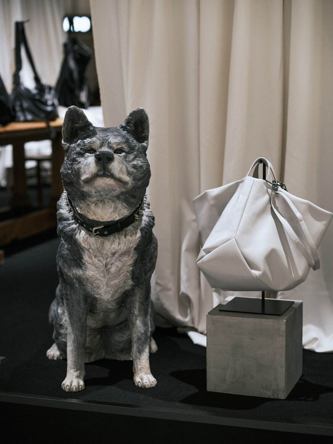 【希少】ヨウジヤマモト ファム プリント ハラコバッグ 大容量 トートバッグ Yohji Yamamoto】 トートバッグ ブラック - メルカリ