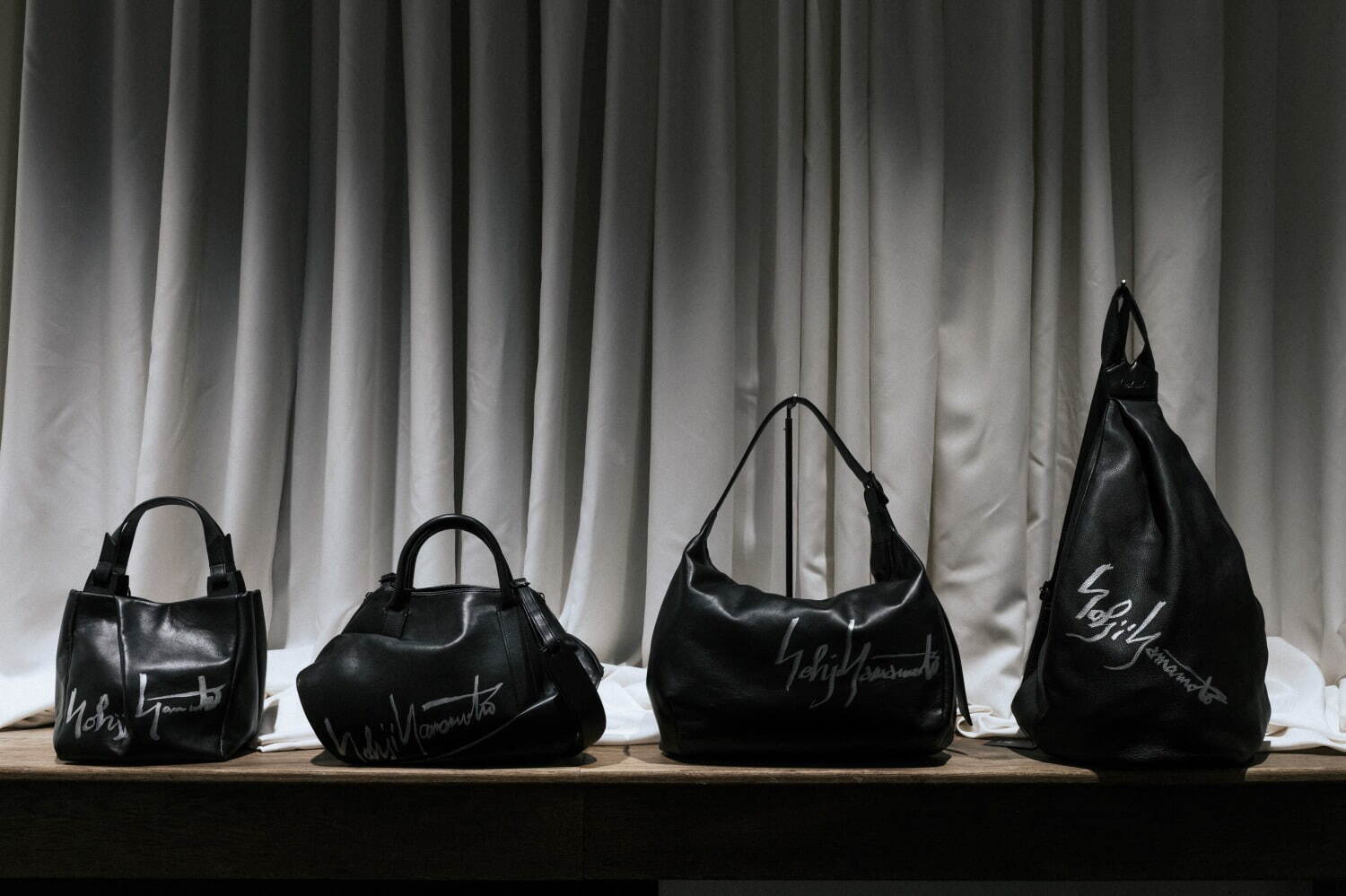ピンクの猫【青山店限定❗️美品】Yohji Yamamoto トートバッグ ピンクの猫様専用【青山店限定❗️美品】Yohji Yamamoto トート