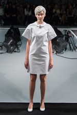 アンリアレイジ(ANREALAGE) 黒の衝撃｜写真72