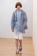 コム デ ギャルソン・シャツ 2025年春夏コレクション - 軽快なディスプロポーション｜写真16