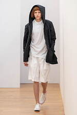 コム デ ギャルソン・シャツ 2025年春夏コレクション - 軽快なディスプロポーション｜写真22