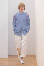コム デ ギャルソン・シャツ 2025年春夏コレクション - 軽快なディスプロポーション｜写真30