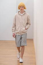 コム デ ギャルソン・シャツ 2025年春夏コレクション - 軽快なディスプロポーション｜写真37