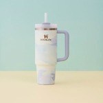 アフタヌーンティー×スタンレーのコラボタンブラー、淡いブルー