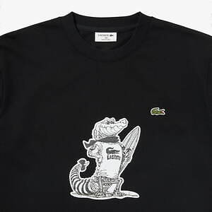 ラコステ×「ONE PIECE」のTシャツ、コラボ仕様“ワニ”ロゴや漫画