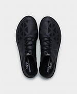 ジュンヤ ワタナベ マン×ニューバランスの白／黒スニーカー、“裸足に近い”ミニマルなシューズ｜写真14