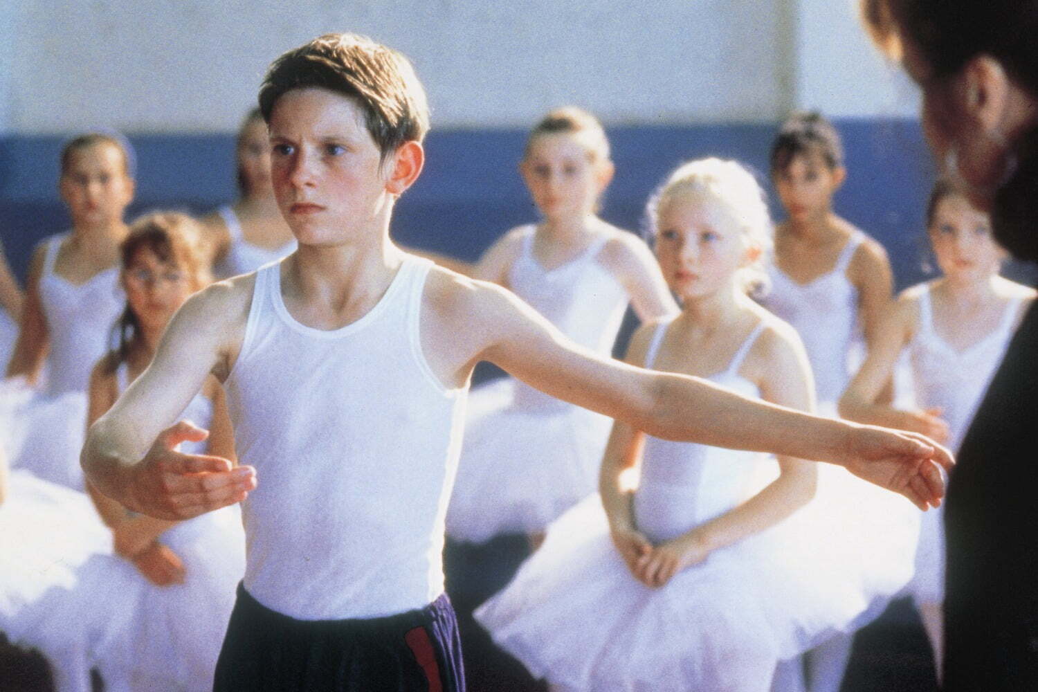 バレエダンサー 映画『リトル・ダンサー デジタルリマスター版』バレエ・ダンサーを夢見る少年ビリーの青春 - ファッションプレス