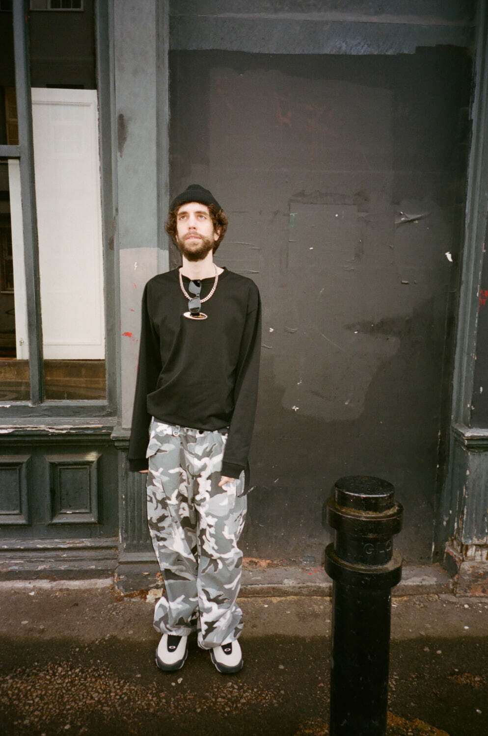 ユニフォーム エクスペリメント 2024-25年秋冬｜ カーゴパンツ