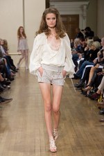 ジュリアン マクドナルドの華やかで繊細なコレクション　ロンドン・ファッション・ウィーク2011年春夏｜写真5