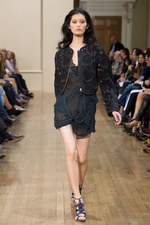 ジュリアン マクドナルドの華やかで繊細なコレクション　ロンドン・ファッション・ウィーク2011年春夏｜写真37