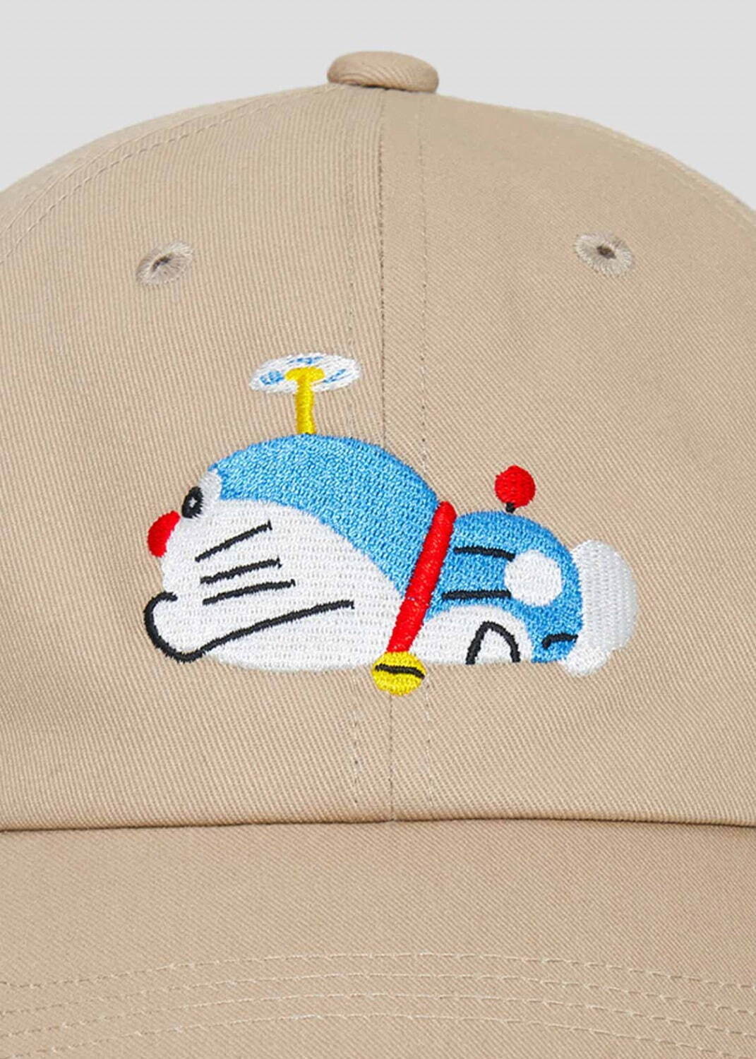 グラニフ×「ドラえもん」タケコプターの刺繍パーカーや四次元