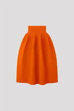 CFCL“100色から選べる”壺型スカート＆トップス受注販売が新宿で、エマニュエル・ムホーとタッグ｜写真2