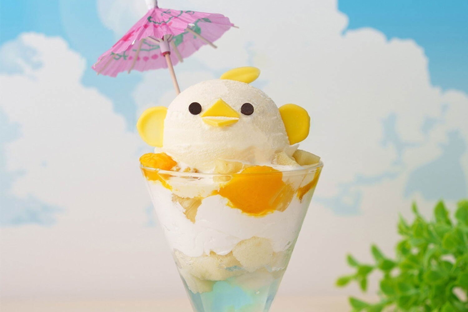 ぴよりん｜名古屋「なつやすみぴよりんサンデー」ナタデココや濃厚プリンの夏パフェ、パイナップルに扮するぴよりんも