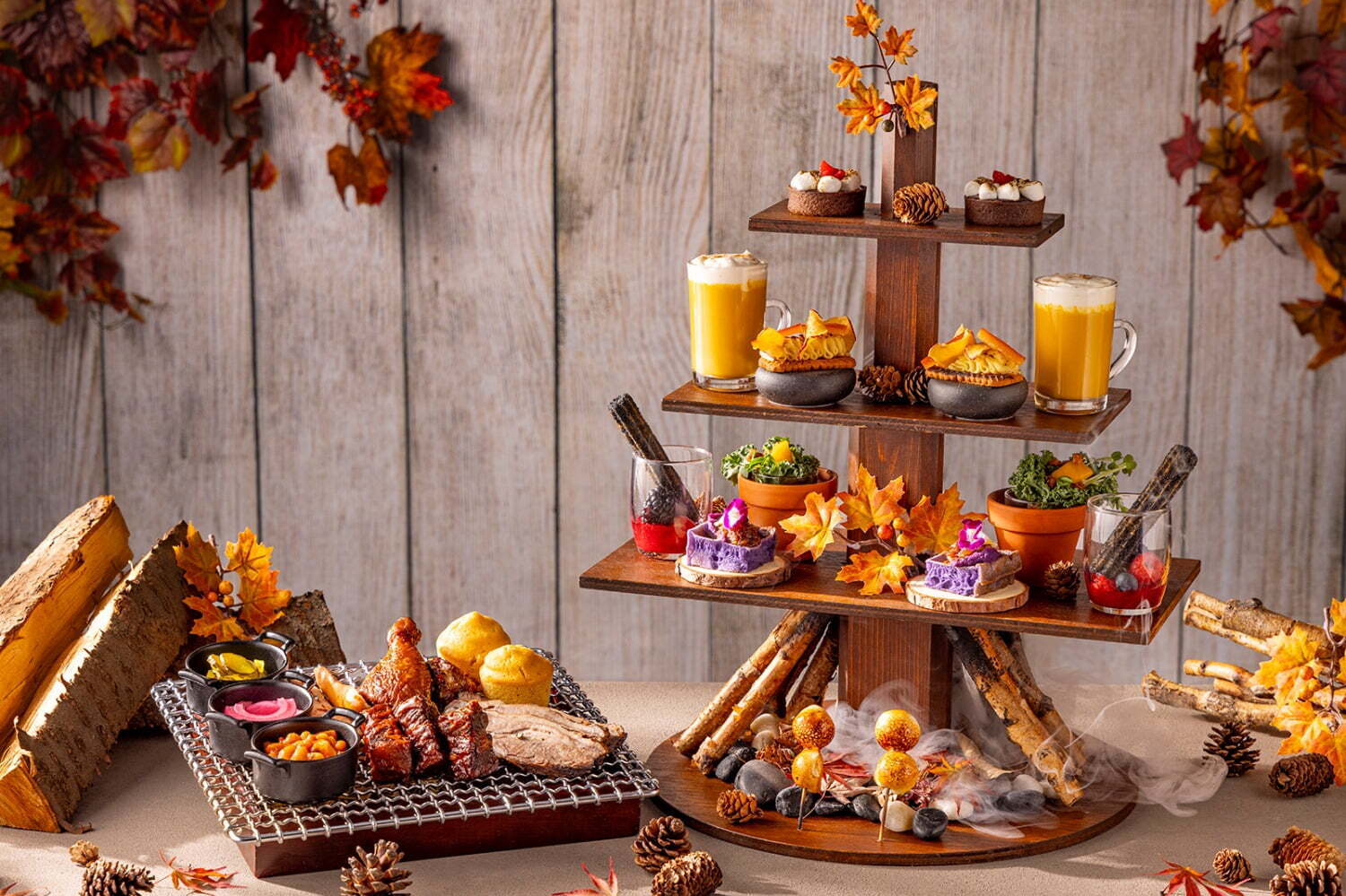 ヒルトン東京「肉が主役」秋アフタヌーンティー、“まるでビール”なかぼちゃスープ＆竹炭風チュロスも