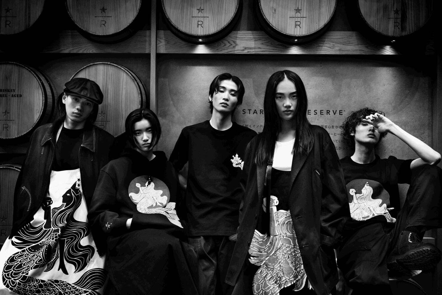 ウイスキー｜スターバックス×ワイルドサイド ヨウジヤマモトのエプロンやフーディー、中目黒のロースタリー 東京で