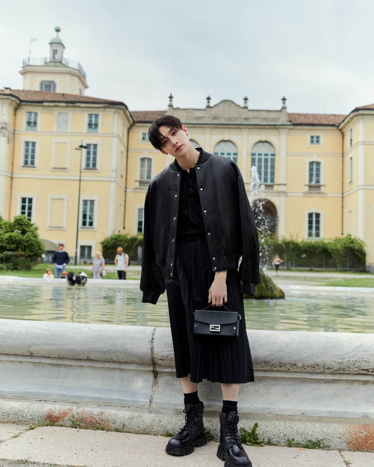 バゲット ソフトトランク レザー ブラック | Fendi