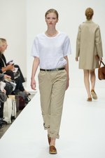 マーガレット ハウエルの2011年春夏コレクション - ロンドン・ファッション・ウィーク｜写真4