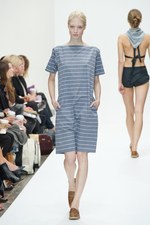 マーガレット ハウエルの2011年春夏コレクション - ロンドン・ファッション・ウィーク｜写真16