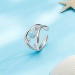 人気ブランド新作ジュエリー【2024年春夏】トレンド感溢れるネックレス＆ピアス、天然石やパールなど｜写真21