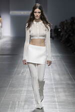 エルマンノ シェルヴィーノ 2025年春夏コレクション - テーラリングで解放する新たな女性像｜写真12