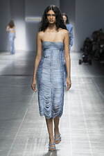 エルマンノ シェルヴィーノ 2025年春夏コレクション - テーラリングで解放する新たな女性像｜写真40