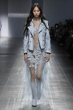 エルマンノ シェルヴィーノ 2025年春夏コレクション - テーラリングで解放する新たな女性像｜写真43